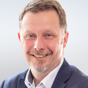 Kai Warnholtz: Leitung Finanzen